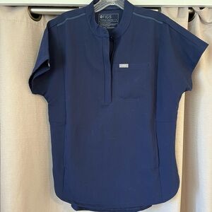 FIGS Small Navy Shirt